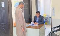 بهورزان در روستاهای مرزی میرجاوه بعنوان مرزبانان سلامت در کنترل و ورود بیماری ها به داخل کشور